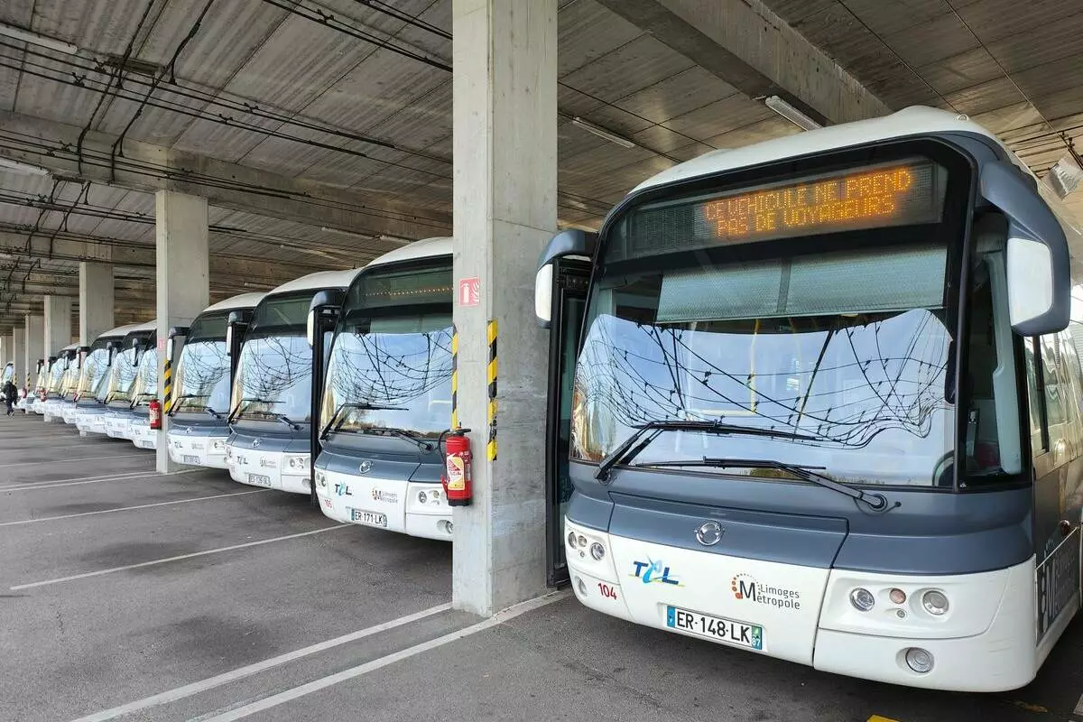 BUSLeMoulinRabaud.jpg